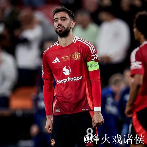 布鲁诺·费尔南德斯:感谢利物浦,与我们共同缅怀若塔兄弟 布鲁诺·费尔南德斯:感谢利物浦,与我们共同缅怀若塔兄弟